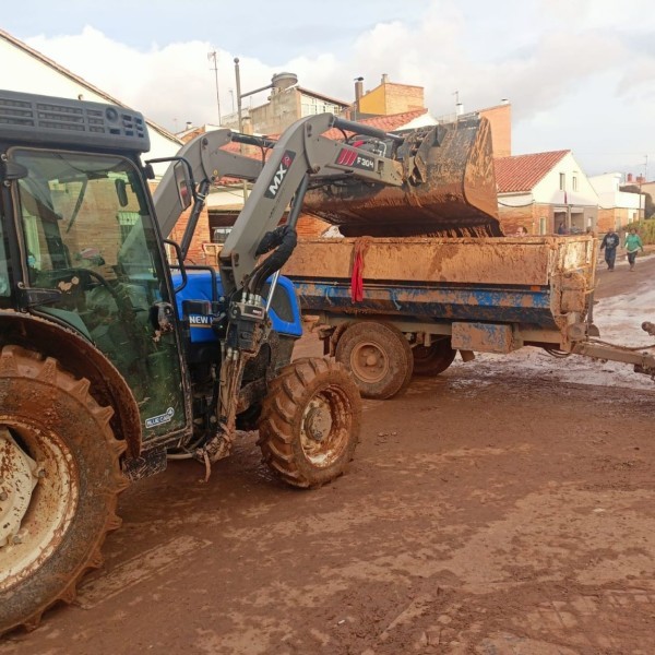 COMUNICADO PARA AQUELLOS QUE QUIERAN COLABORAR CON MAQUINARIA AGRICOLA EN VALENCIA